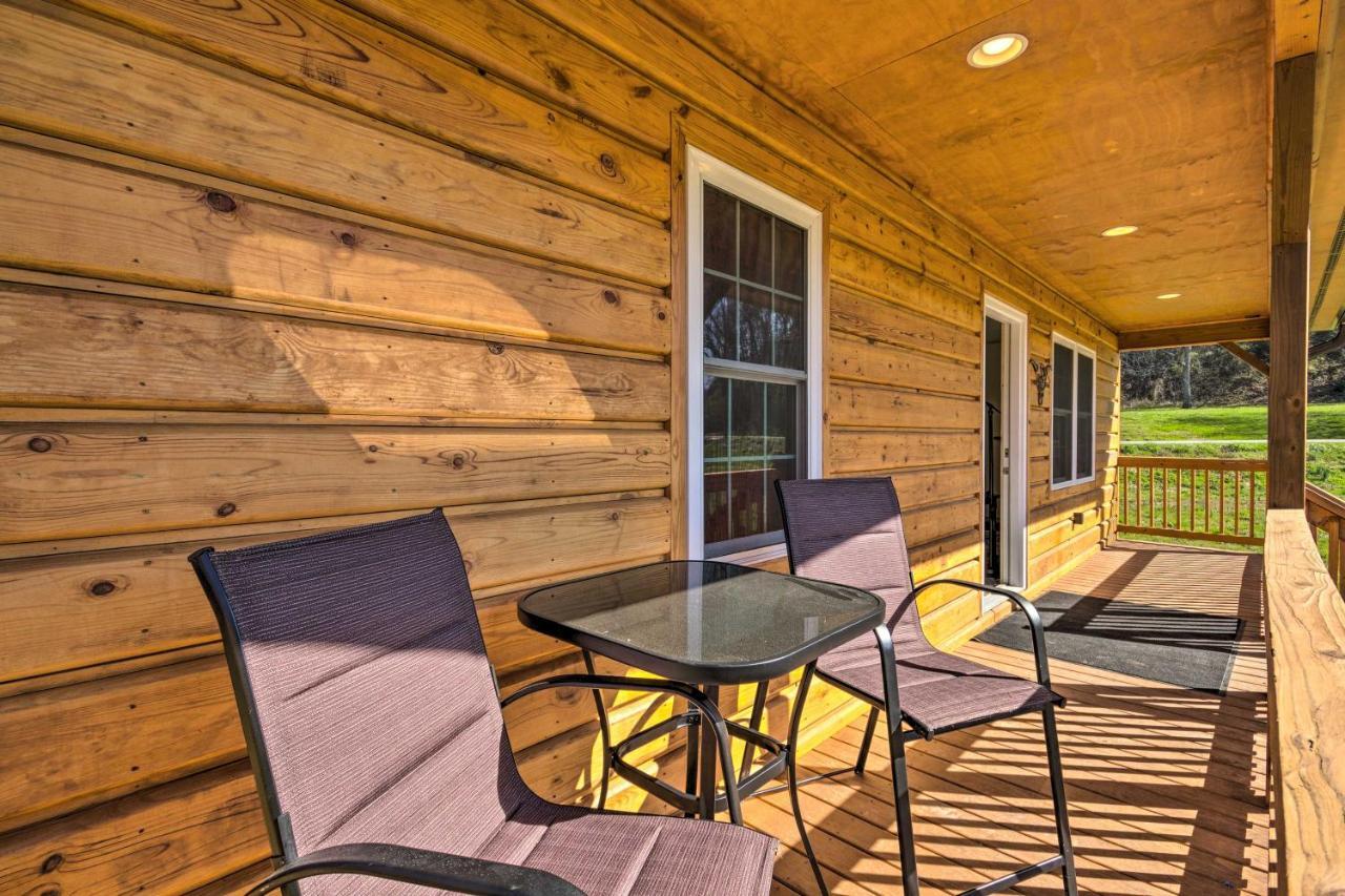 Cozy Smoky Mountain Cabin By Tuckasegee River! ブライソン・シティ エクステリア 写真