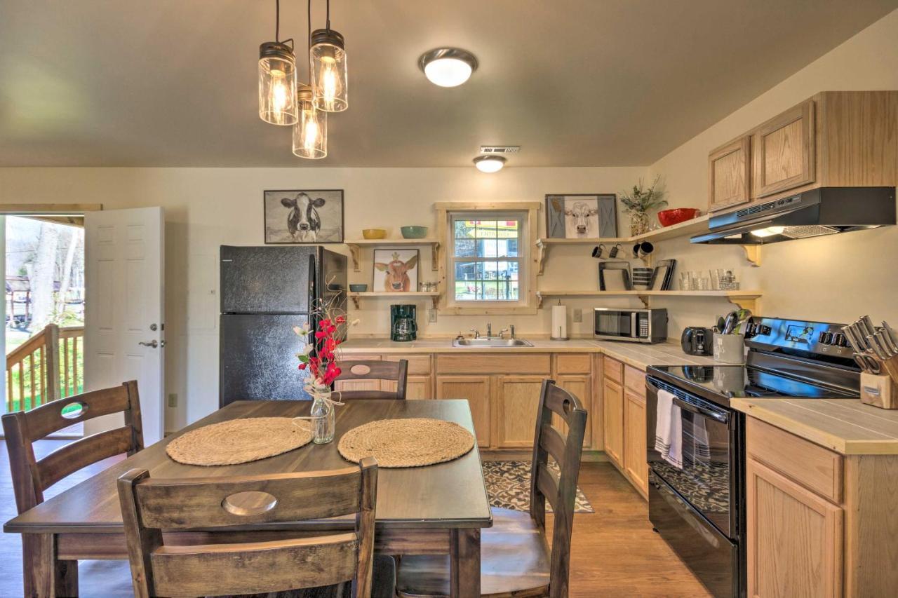 Cozy Smoky Mountain Cabin By Tuckasegee River! ブライソン・シティ エクステリア 写真